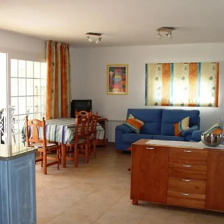 House - 5 Bedrooms With Pool And Sea Views Young People Group Not Allowed - 07068 Дом отдыха *