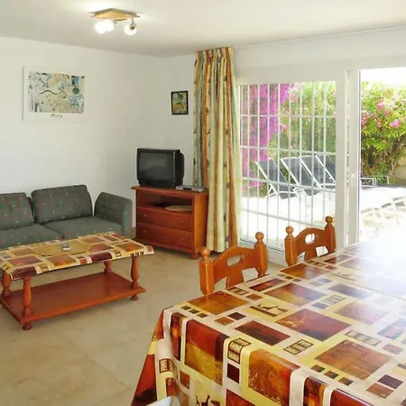 House - 5 Bedrooms With Pool And Sea Views Young People Group Not Allowed - 07068 Дом отдыха *